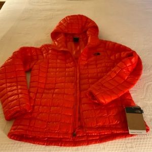 Womens The North Face  Eco ThermalBall Hooded Jacket
